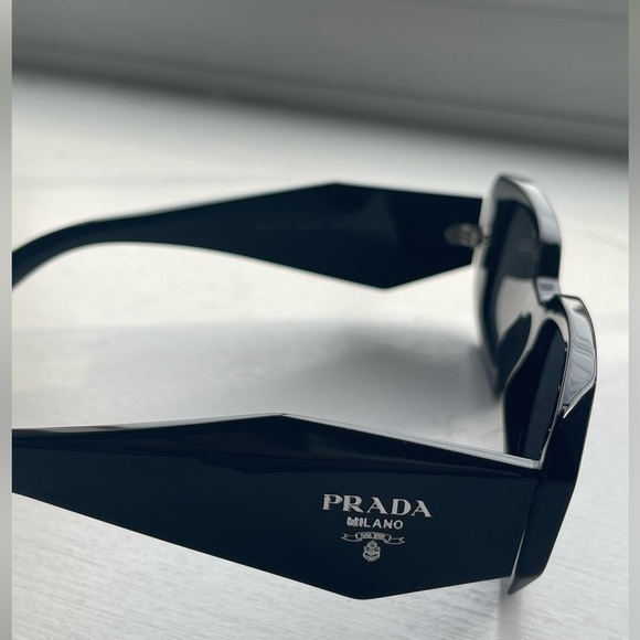 Prada PR 17WS Black/Dark Grey One Size - Picture 5 of 10